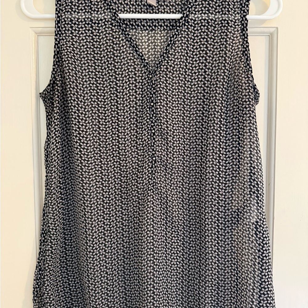 Black and White Patterned Sleeveless Top